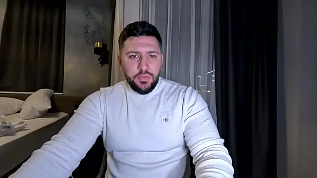 Gold Alpha Boy online show from 01/10/26, 06:25