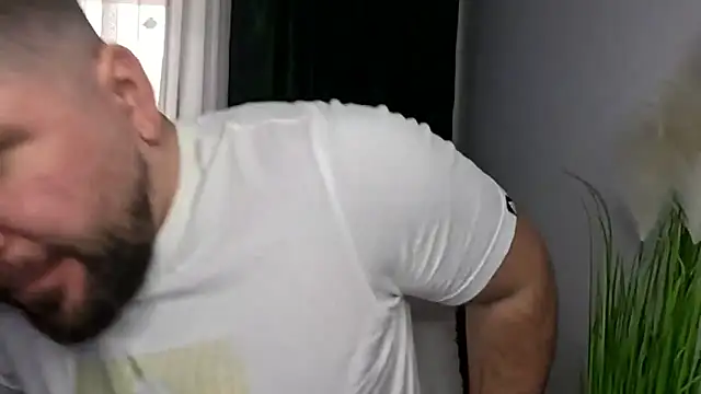 Gold Alpha Boy online show from 03/30/26, 12:17