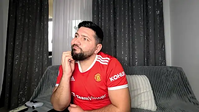 Snapshot of Gold_Alpha_Boy chatting on 11/22/25, 01:10 Gold Alpha Boy online show from 11/22/25, 01:10