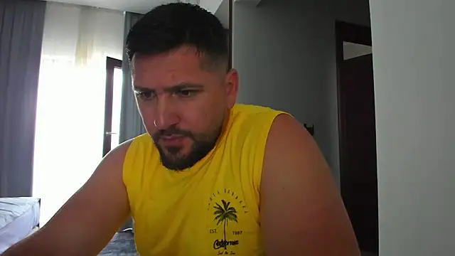 Snapshot of Gold_Alpha_Boy chatting on 07/10/26, 12:38 Gold Alpha Boy online show from 07/10/26, 12:38