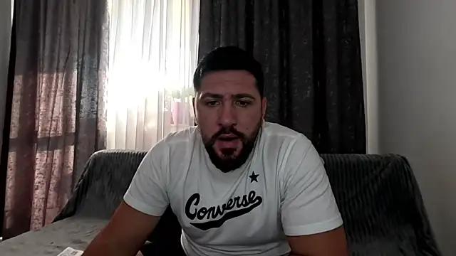 Snapshot of Gold_Alpha_Boy chatting on 10/23/25, 11:42 Gold Alpha Boy online show from 10/23/25, 11:42