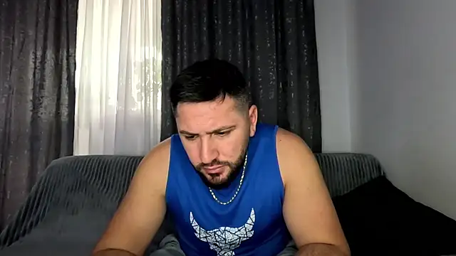 Snapshot of Gold_Alpha_Boy chatting on 11/05/25, 08:50 Gold Alpha Boy online show from 11/05/25, 08:50