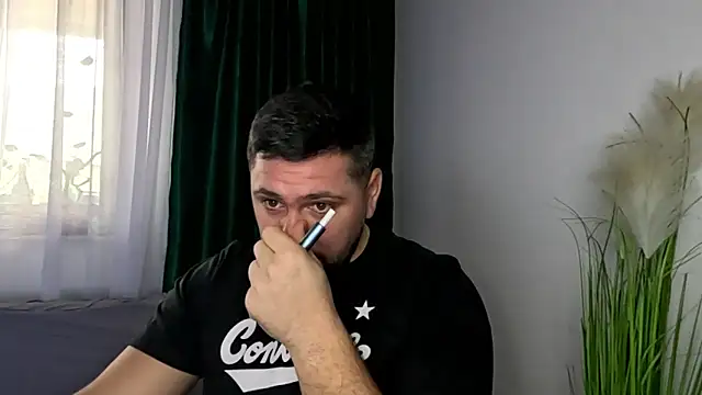 Gold Alpha Boy online show from 02/17/26, 10:56