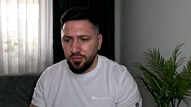 Gold Alpha Boy online show from 04/30/26, 09:16