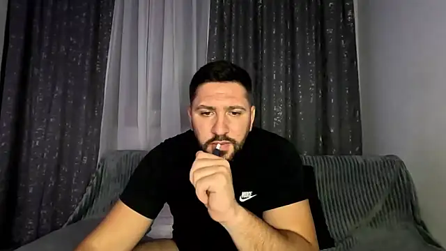 Snapshot of Gold_Alpha_Boy chatting on 10/24/25, 07:46 Gold Alpha Boy online show from 10/24/25, 07:46