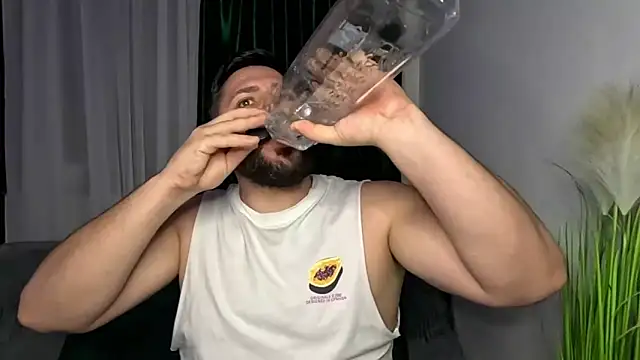 Gold Alpha Boy online show from 04/17/26, 07:06