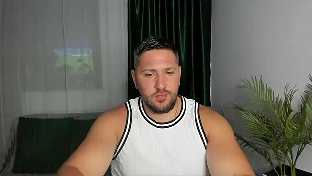 Snapshot of Gold_Alpha_Boy chatting on 07/18/26, 07:44 Gold Alpha Boy online show from 07/18/26, 07:44