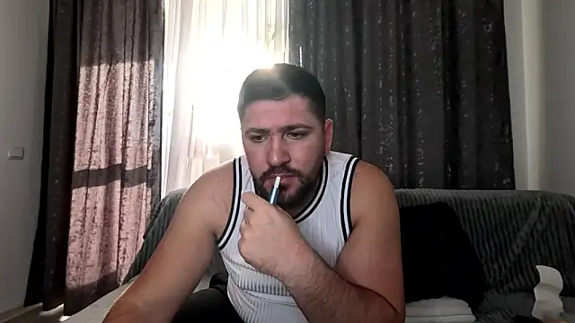 Snapshot of Gold_Alpha_Boy chatting on 11/21/25, 10:03 Gold Alpha Boy online show from 11/21/25, 10:03