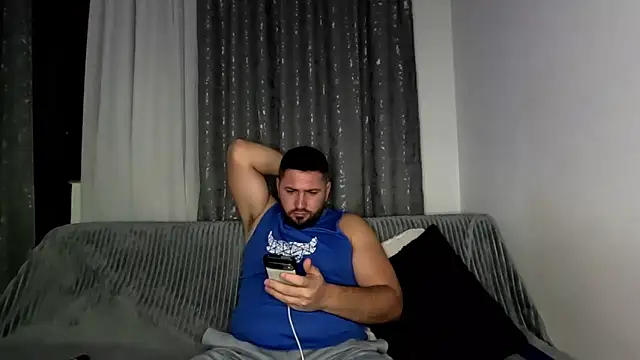 Snapshot of Gold_Alpha_Boy chatting on 11/04/25, 05:28 Gold Alpha Boy online show from 11/04/25, 05:28