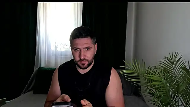 Snapshot of Gold_Alpha_Boy chatting on 06/11/26, 05:26 Gold Alpha Boy online show from 06/11/26, 05:26