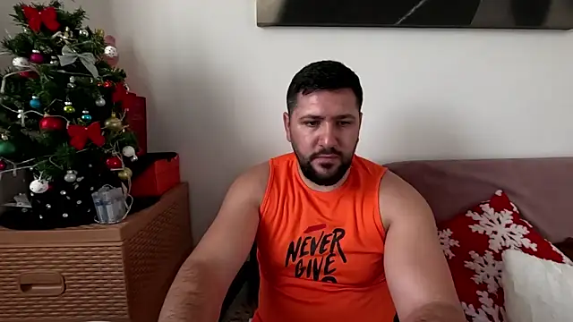 Snapshot of Gold_Alpha_Boy chatting on 12/18/25, 11:58 Gold Alpha Boy online show from 12/18/25, 11:58