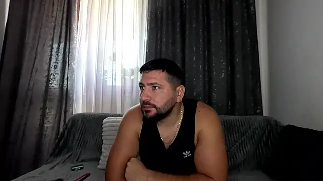 Snapshot of Gold_Alpha_Boy chatting on 09/22/25, 07:03 Gold Alpha Boy online show from 09/22/25, 07:03