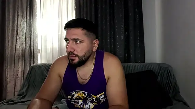 Snapshot of Gold_Alpha_Boy chatting on 11/06/25, 11:25 Gold Alpha Boy online show from 11/06/25, 11:25