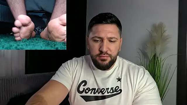 Gold Alpha Boy online show from 02/02/26, 02:49