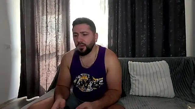 Snapshot of Gold_Alpha_Boy chatting on 11/02/25, 08:52 Gold Alpha Boy online show from 11/02/25, 08:52