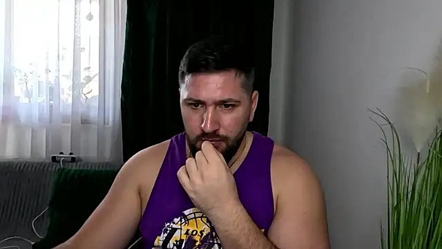 Gold Alpha Boy online show from 04/04/26, 12:56