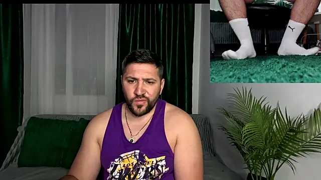 Gold Alpha Boy online show from 06/01/26, 07:13
