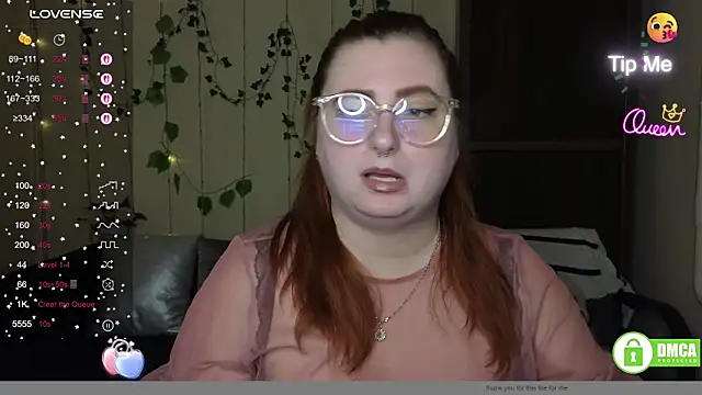 Snapshot of Alicia_love00 chatting on 04/09/26, 06:19 Alicia love00 online show from 04/09/26, 06:19