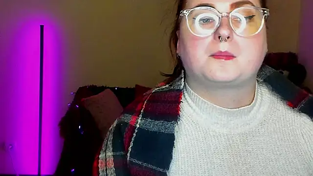 Alicia love00 online show from 04/23/26, 12:29
