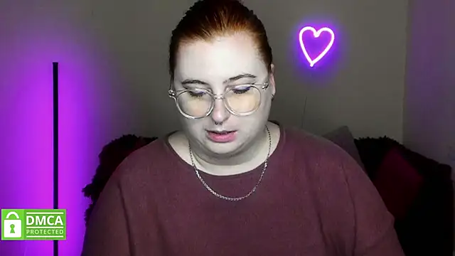 Alicia love00 online show from 10/06/25, 05:30