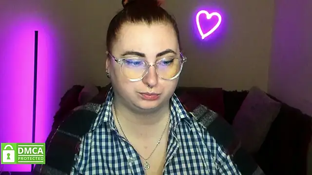 Alicia love00 online show from 11/25/25, 06:25