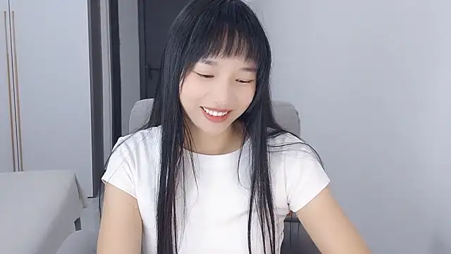 Lisa-3333 online show from 10/12/25, 01:45