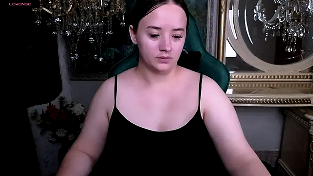 LaraBenson  online show from 09/20/25, 10:09