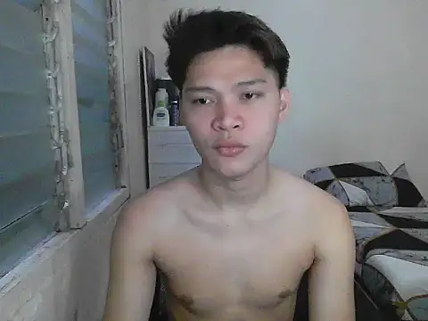 Helleron online show from 04/19/26, 09:43