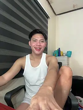 Helleron online show from 12/01/25, 04:30