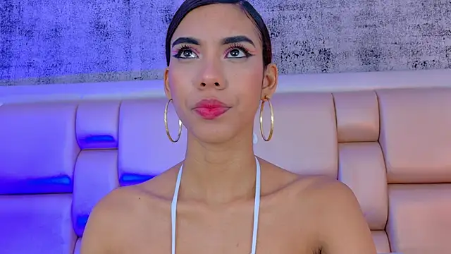 BellaHarper1 online show from 10/04/25, 01:01
