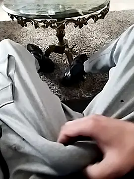 Snapshot of idhem___31 chatting on 02/19/26, 01:19 idhem 31 online show from 02/19/26, 01:19