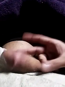 idhem   31 online show from 03/08/26, 01:25