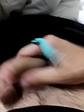 idhem   31 online show from 04/10/26, 08:49