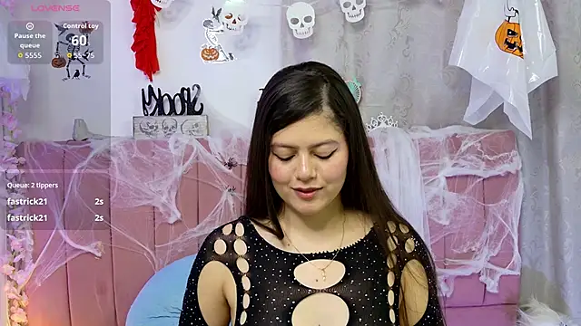 Snapshot of sukilove18 chatting on 10/25/25, 10:10 sukilove18 online show from 10/25/25, 10:10