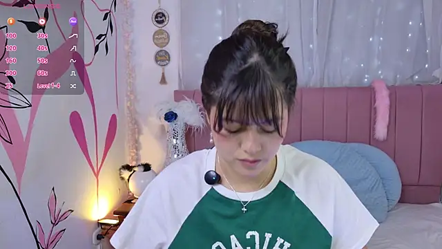 sukilove18 online show from 05/08/26, 12:14
