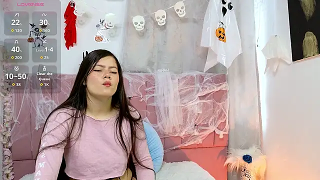 Snapshot of sukilove18 chatting on 10/21/25, 10:09 sukilove18 online show from 10/21/25, 10:09