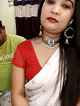 Snapshot of SEXY-MONA-JI chatting on 09/22/25, 05:30 SEXY-MONA-JI online show from 09/22/25, 05:30