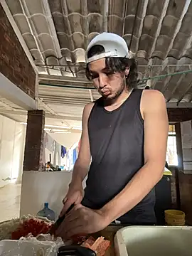 Luxx 14 online show from 02/21/26, 05:26