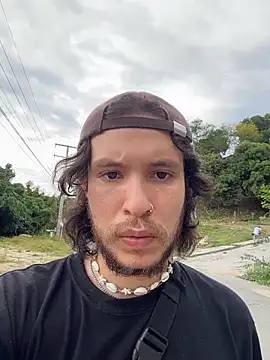 Luxx 14 online show from 11/10/25, 08:36