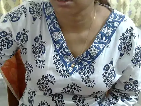 Snapshot of CHAMELI4747 chatting on 07/07/26, 09:13 CHAMELI4747 online show from 07/07/26, 09:13
