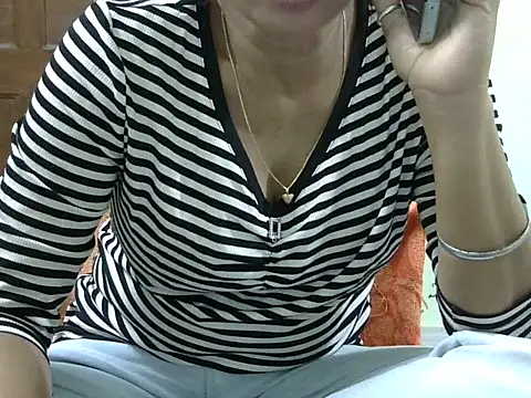 CHAMELI4747 online show from 12/02/25, 08:27