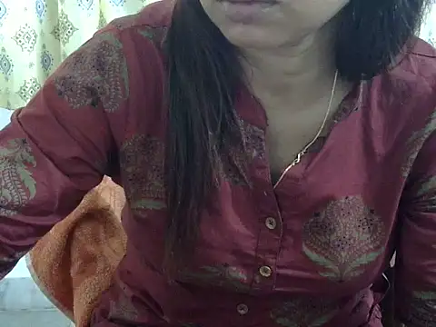 CHAMELI4747 online show from 05/04/26, 08:17