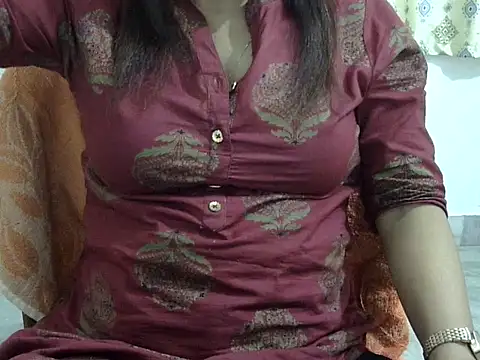 CHAMELI4747 online show from 02/04/26, 10:21