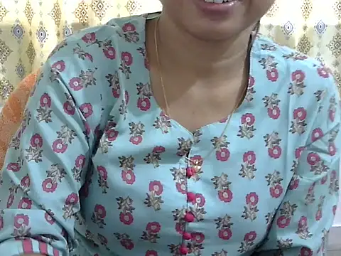 CHAMELI4747 online show from 03/21/26, 08:41