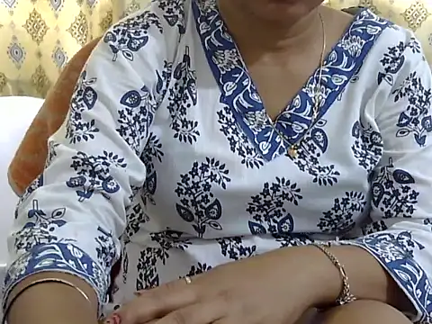 Snapshot of CHAMELI4747 chatting on 06/28/26, 08:53 CHAMELI4747 online show from 06/28/26, 08:53