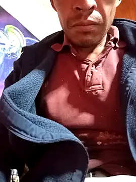 Snapshot of Oaxhot chatting on 10/16/25, 08:44 Oaxhot online show from 10/16/25, 08:44