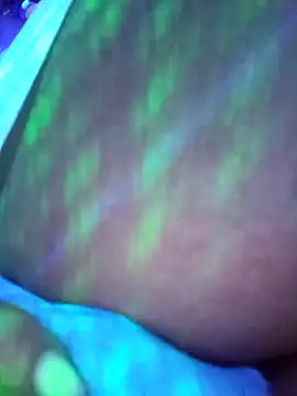 Snapshot of Oaxhot chatting on 10/18/25, 07:21 Oaxhot online show from 10/18/25, 07:21