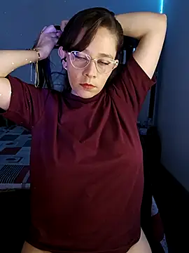 Isabella5 Brown  online show from 01/09/26, 03:30