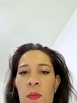 Isabella5 Brown  online show from 09/19/25, 04:00