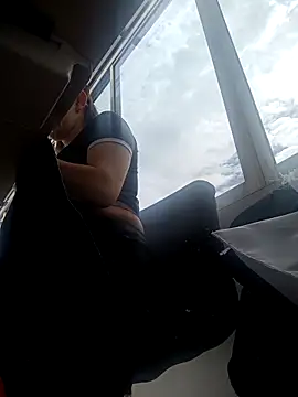 Isabella5 Brown  online show from 10/07/25, 02:29